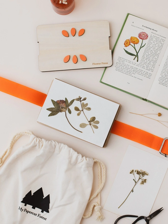 flower press