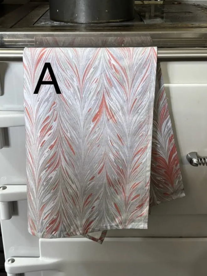 Tea Towels. A tea towel in pattern A.