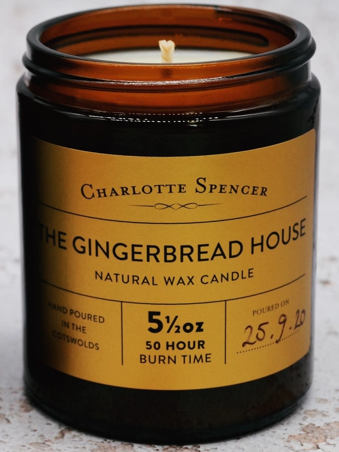 The Gingerbread House Candle 