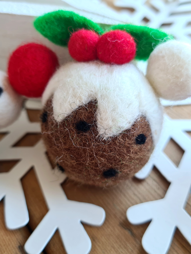 Felt Christmas Pudding Garland 