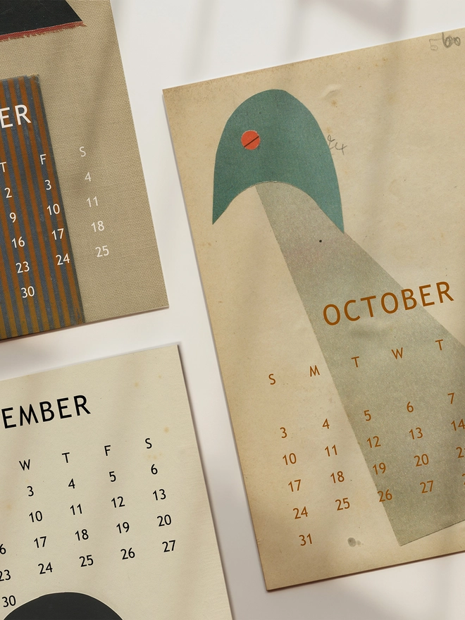 A small unbound at-a-glance calendar to display on the desk or wall.