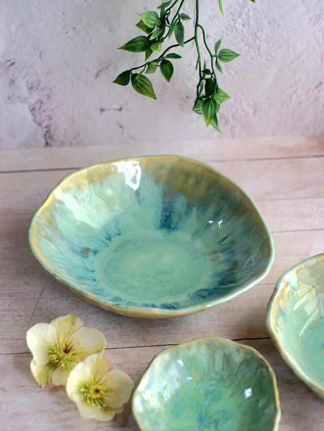 Green nesting bowls, ceramic nesting bowls, ceramic nesting set, set of bowls, Jenny Hopps Pottery