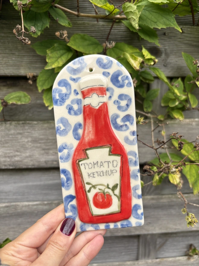 Leopard print ketchup tile