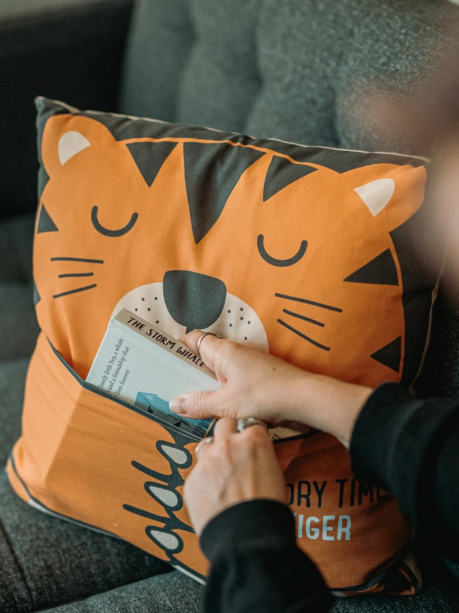 Hug and Fable Tiger Pocket Story Cushion