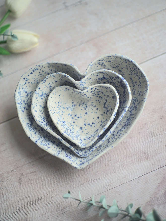 heart nesting bowls, ceramic heart bowls, Jenny Hopps Pottery