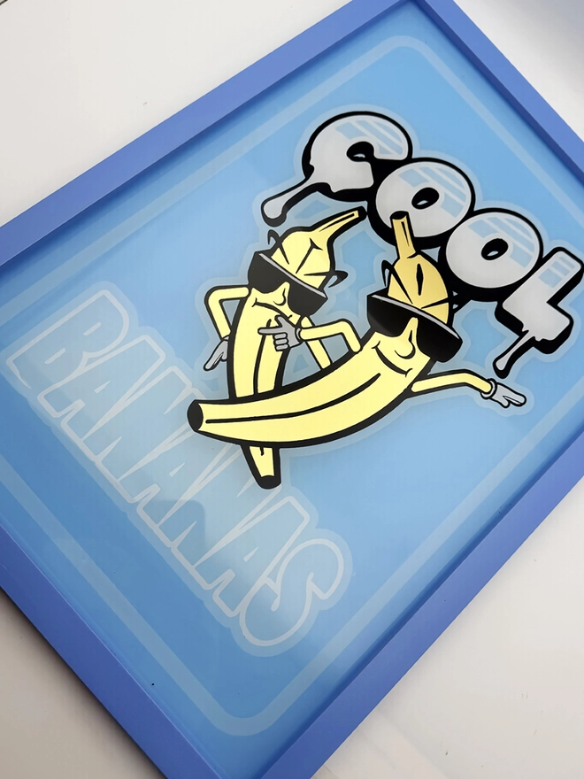 'Cool Bananas' Gold Leaf Glass Artwork, close-up. 