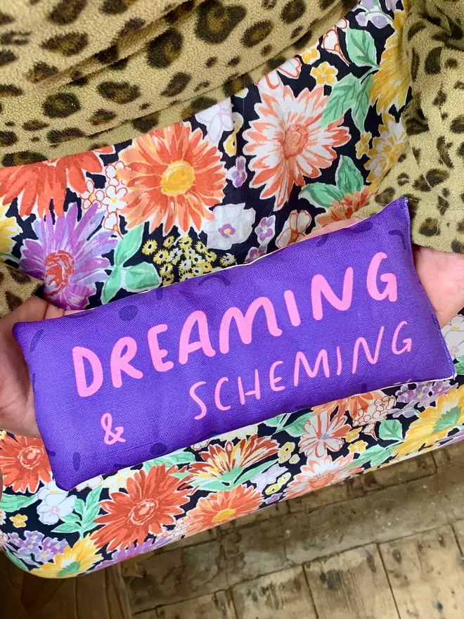Dreaming & Scheming lavender eyebag 