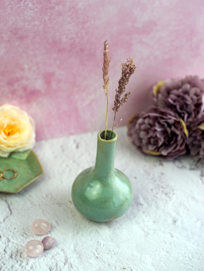 bud vase, small vase, mini vase, flower vase, Jenny Hopps Pottery, vase gift, easter gift, gift for mothers day, gift for mum