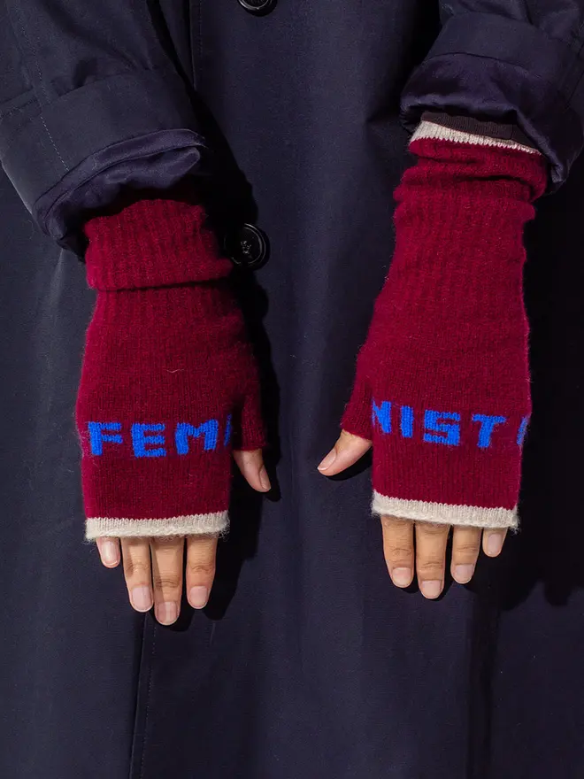 Feminist Mittens - Main - Claret Trim - Ecru Wording - Klein