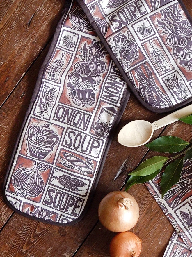 French Onion Soup Oven Glove with onions and spoon