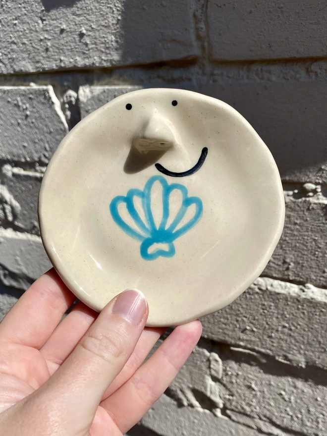 shell trinket tray