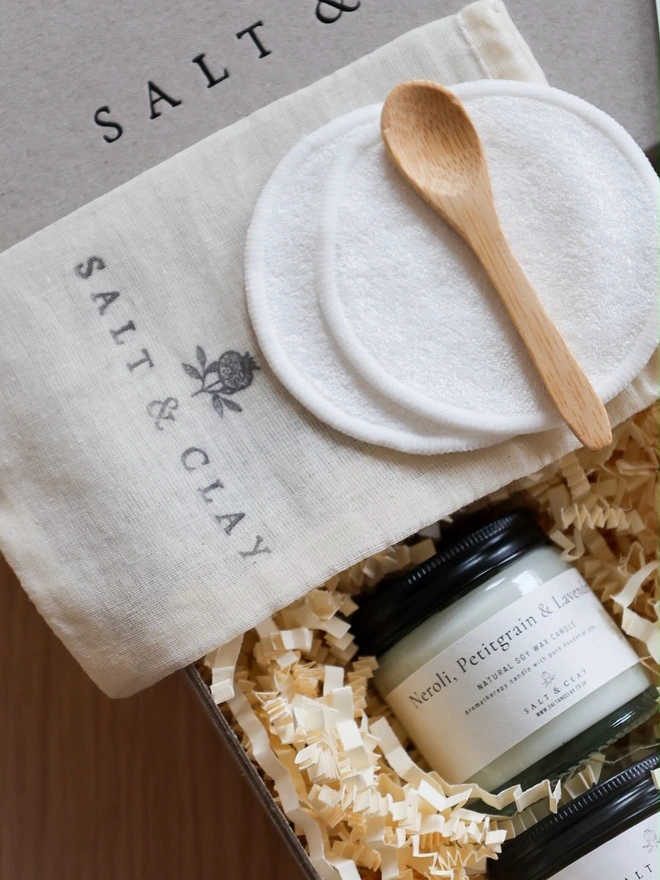 bamboo cleansing cloths in a cotton pouch. Part of the Spa At Home Gift Set.
