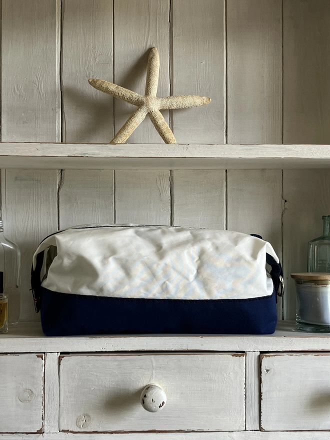 canvas white mix wash bag navy