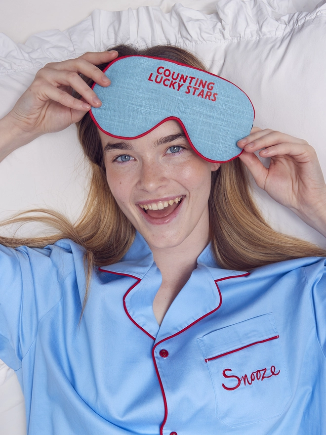 CATHERINE COLEBROOK BLUE LINEN 'cOUNTING LUCKY STARS' EYE MASK