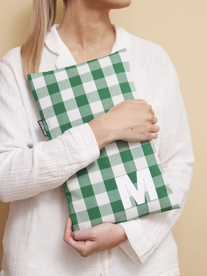 CATHERINE COLEBROOK PERSONALISED GINGHAM HOT WATER BOTTLE - GREEN INITIAL