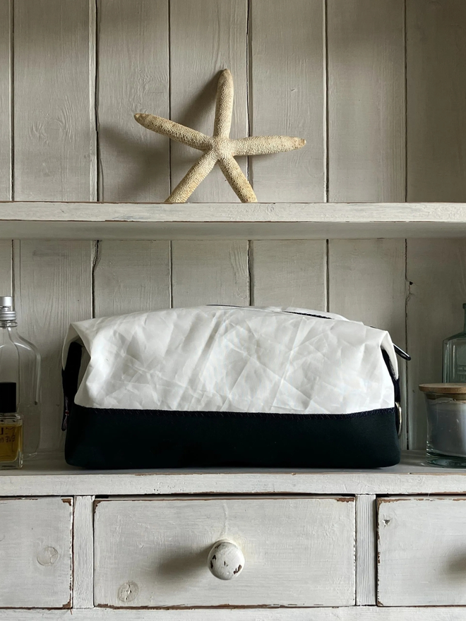 canvas white mix wash bag dark grey