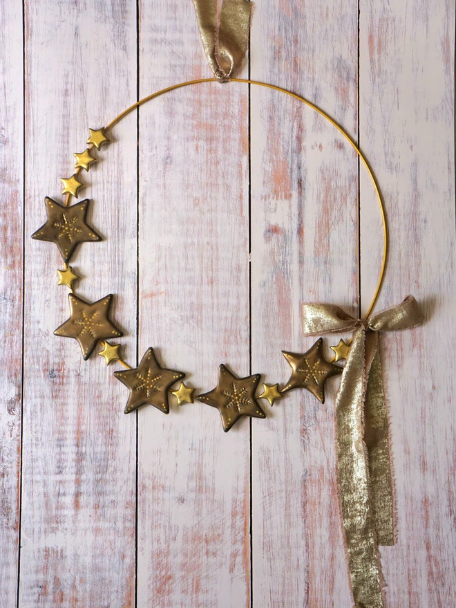 christmas wreath, ceramic christmas wreath, star wreath, christmas decor, christmas decorations, christmas wall hanging, gold star, Jenny Hopps Pottery, ceramic star