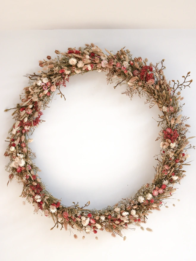 Everlasting dried wreath