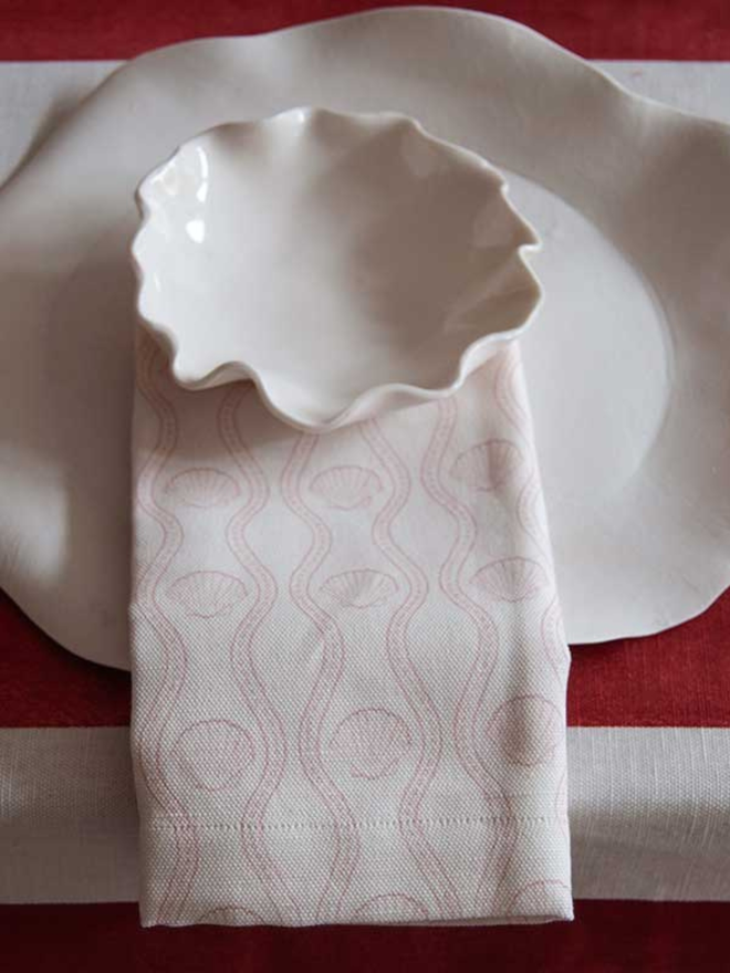 pink scallop linen napkin