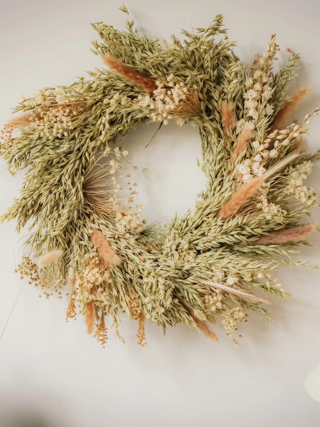 'Suffolk' Everlasting Dried Wreath 