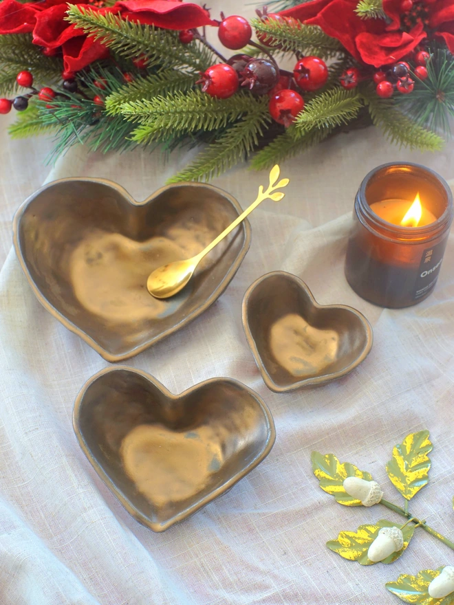 ceramic heart bowls, heart nesting bowls, gold heart bowls, Jenny Hopps Pottery