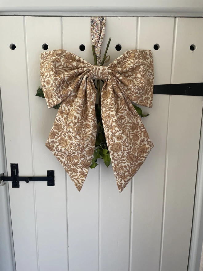 Liberty London Sambourne Print Large Bow Christmas Decoration