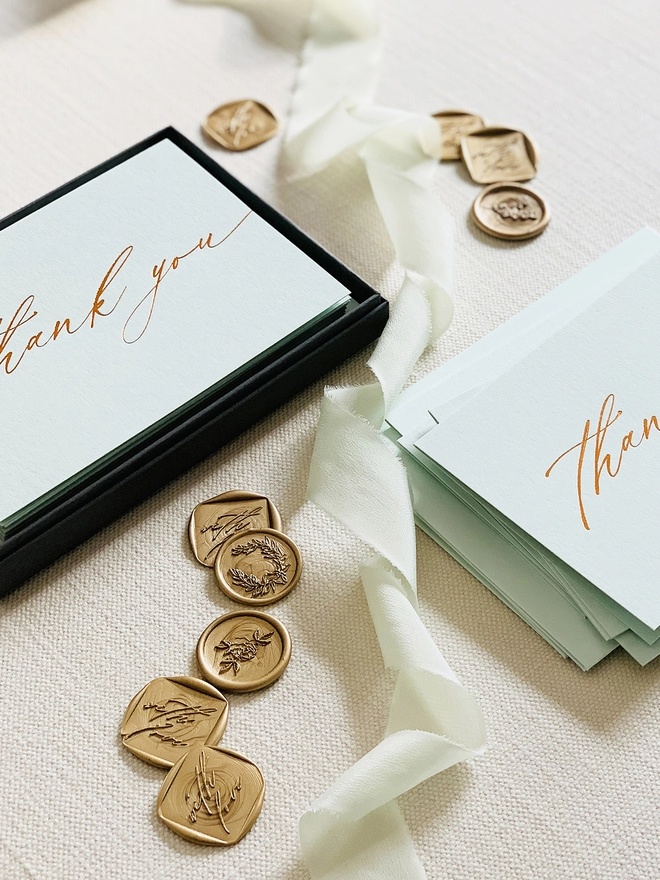 thank_you_gold_foiled_calligraphy_notecard_set_05