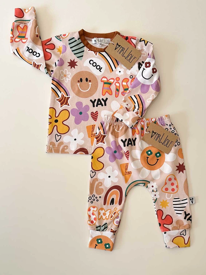 hippy print, retro, 70's style, colourful print leggings, baby leggings, baby & toddler leggings, toddler leggings, fun print leggings, baby clothes, kids clothes