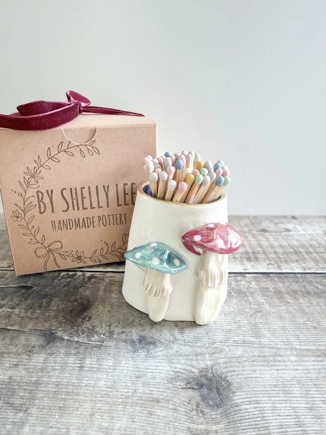 Toadstool Ceramic Match Striker pot