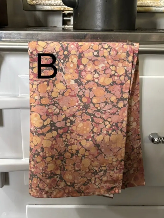 Tea Towels. A tea towel in pattern B.