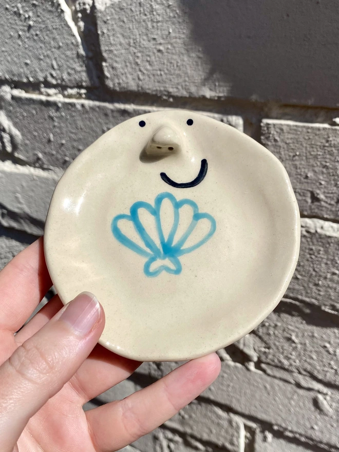 shell trinket tray
