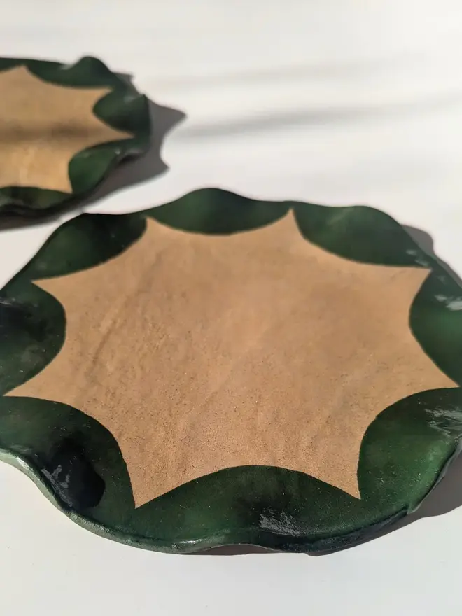 Set of Four Green & Brown Wavy Scalloped Side Plates