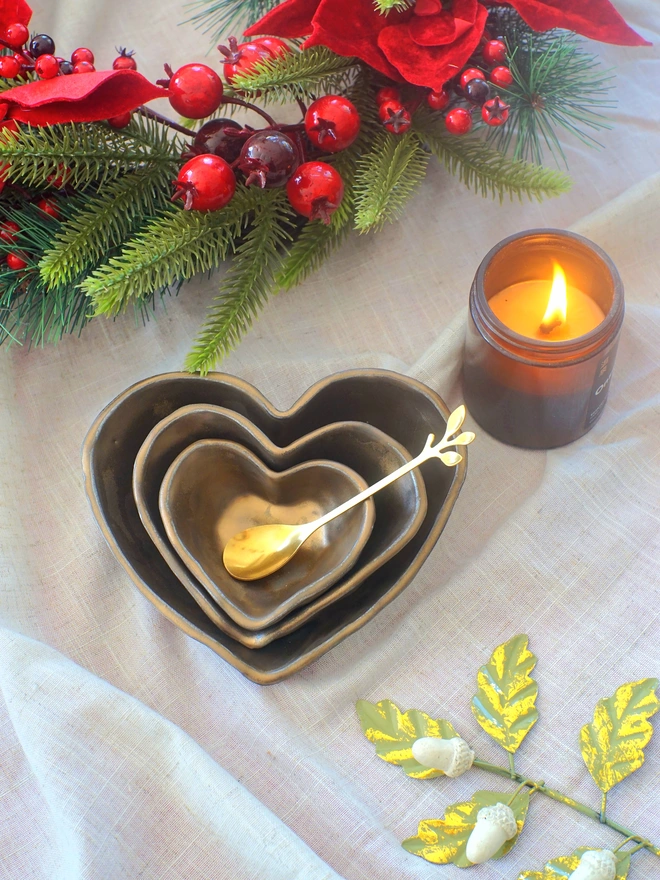 ceramic heart bowls, heart nesting bowls, gold heart bowls, Jenny Hopps Pottery