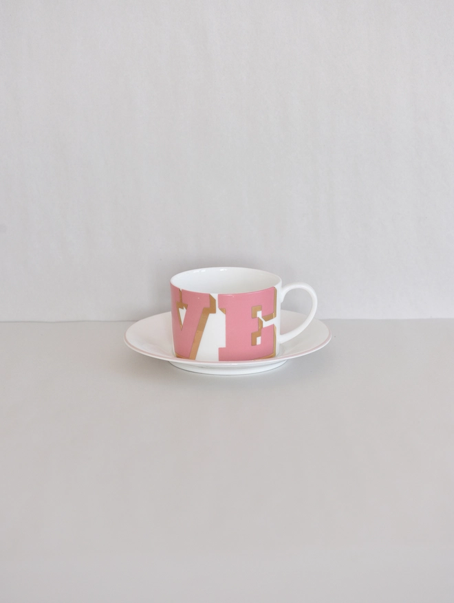 tea cup and saucer