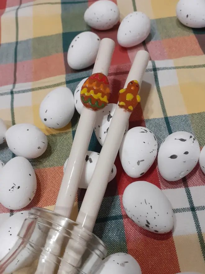 Chick and Easter Egg Easter Gingerbread ceramic drinking straws