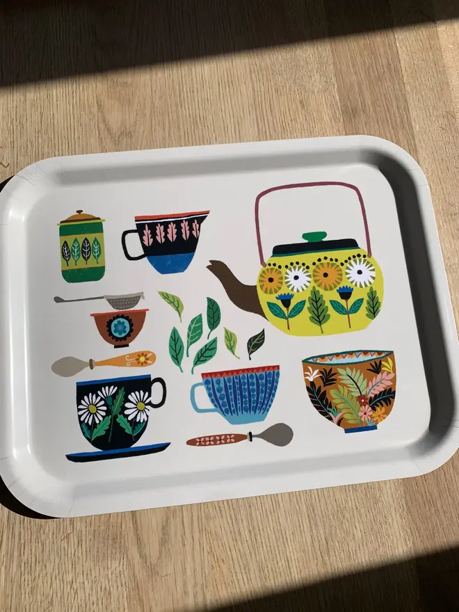 illustrated teapot and cups tray