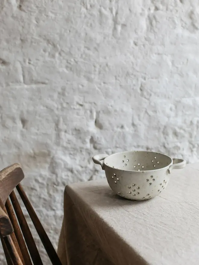 stoneware ceramic berry bowl colander