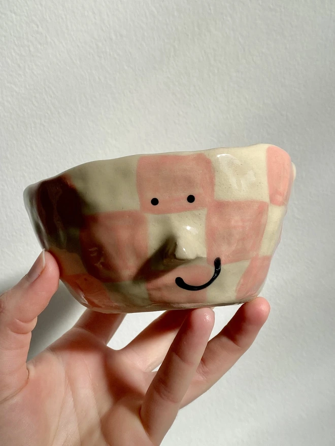 Rose checkerboard pot