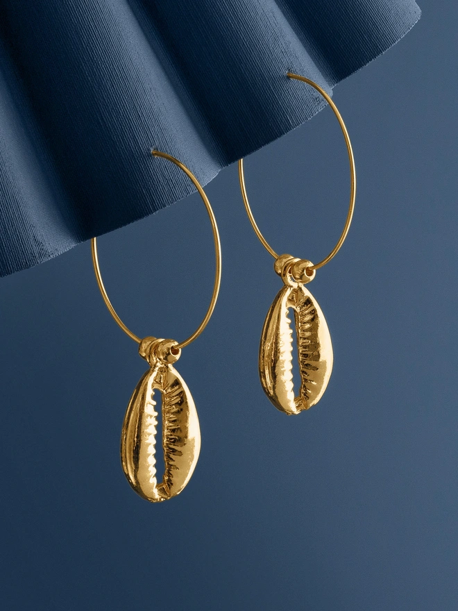 LOEL Gold Pukka Shell Hoop Earrings
