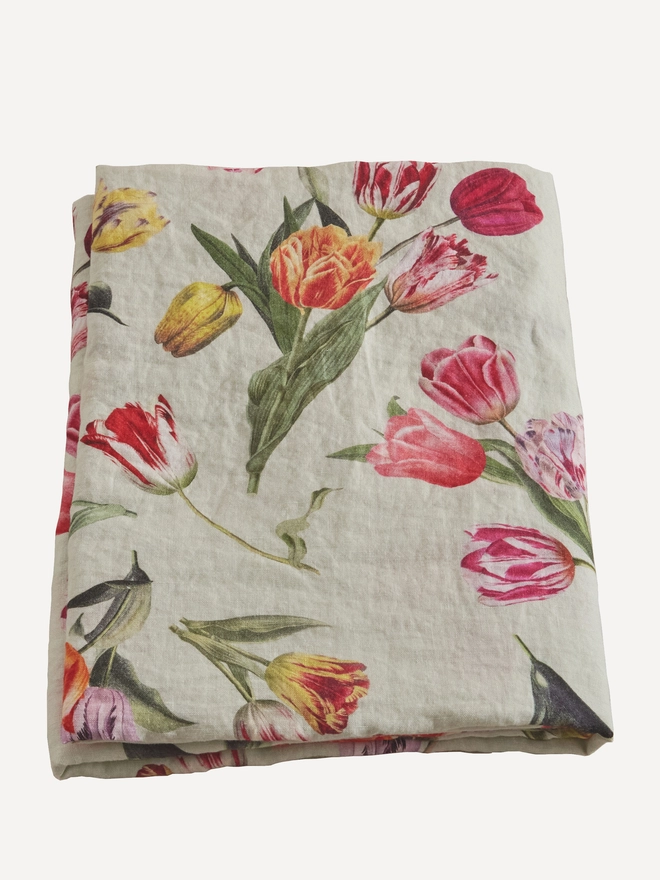 Tulip linen tablecloth