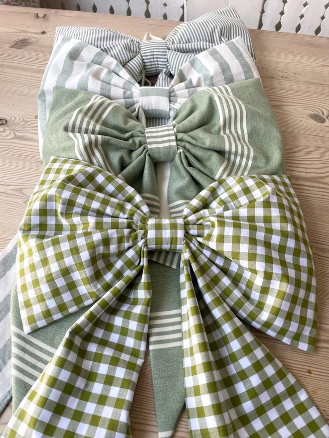 Green Ian Mankin Oxford Stripe Cotton Fabric Bow