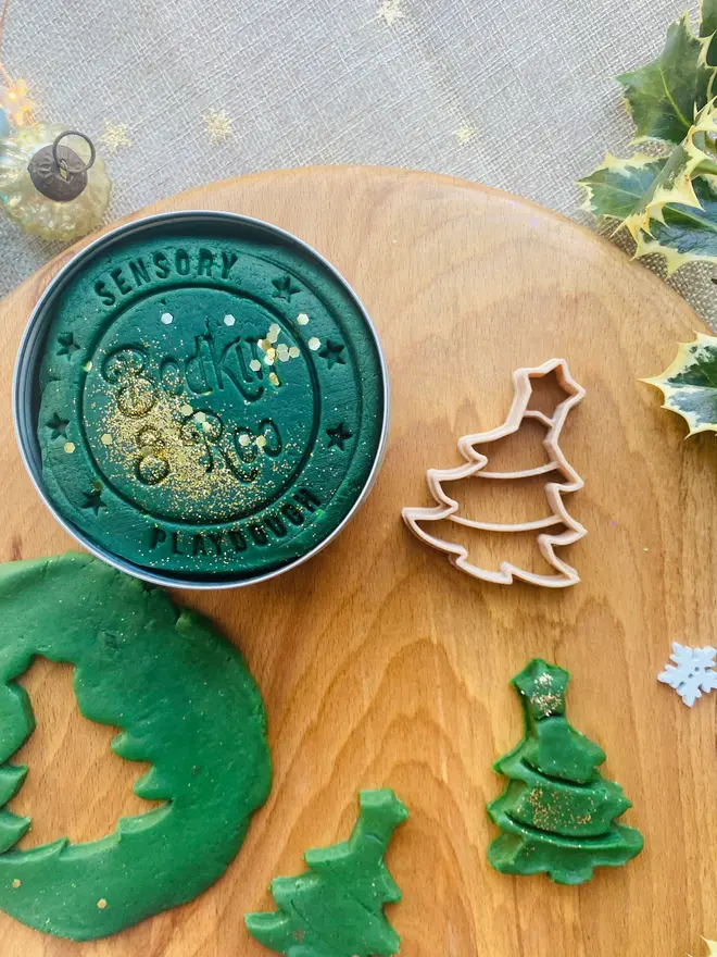 Christmas Tree Cutter And Playdough Set