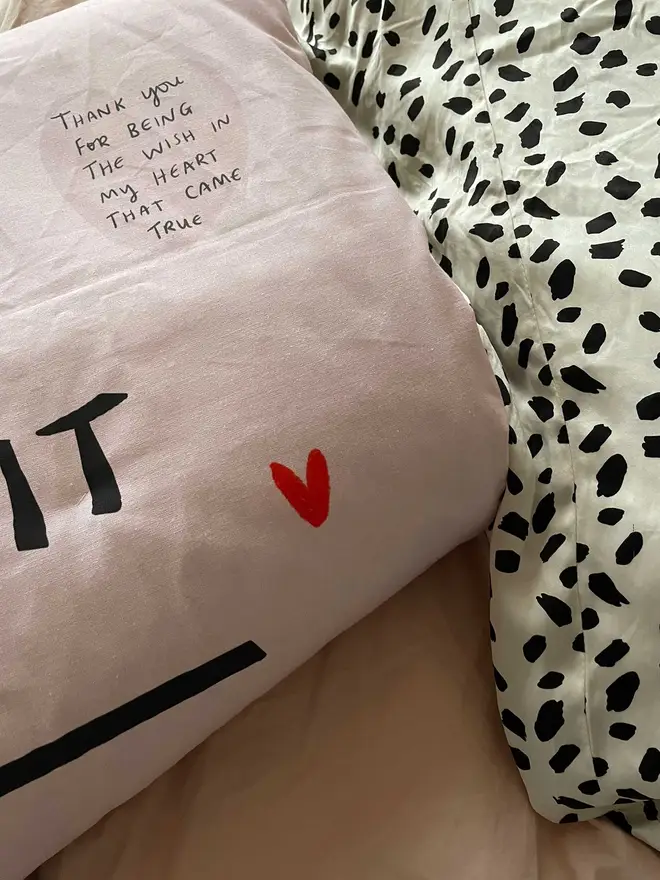 The back design here incorporated little messages so as to remember them forever. 