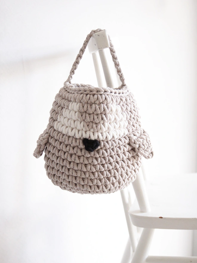 crochet hanging penguin basket