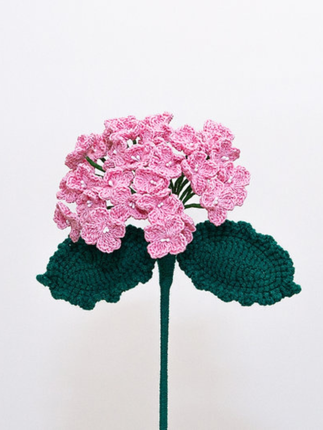 pink crochet hydrangea 
