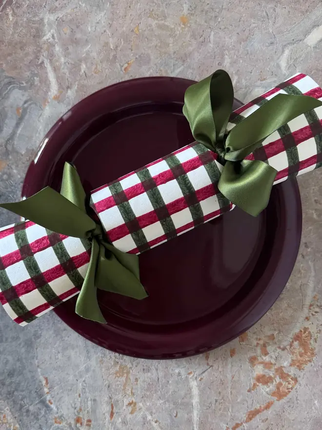 Gingham Christmas cracker