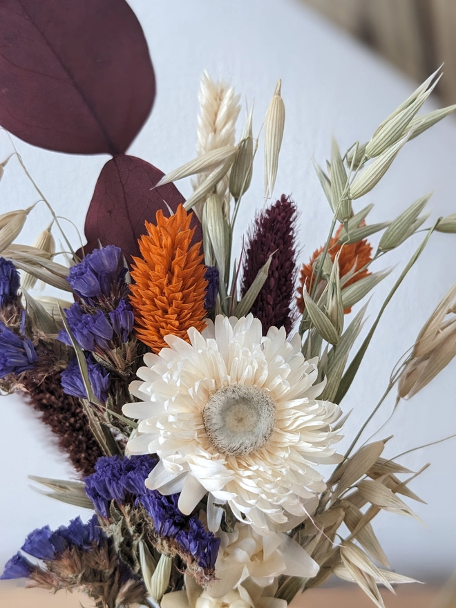 dried flower bouquet, everlasting flowers, orange flowers, autumn dried flowers, home 