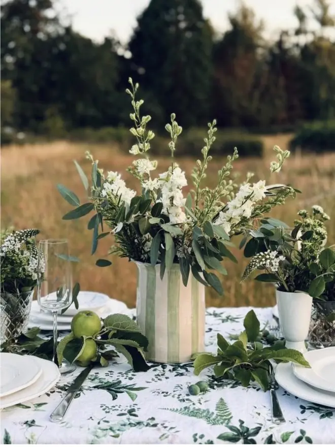 Sage extra large Daisy vase