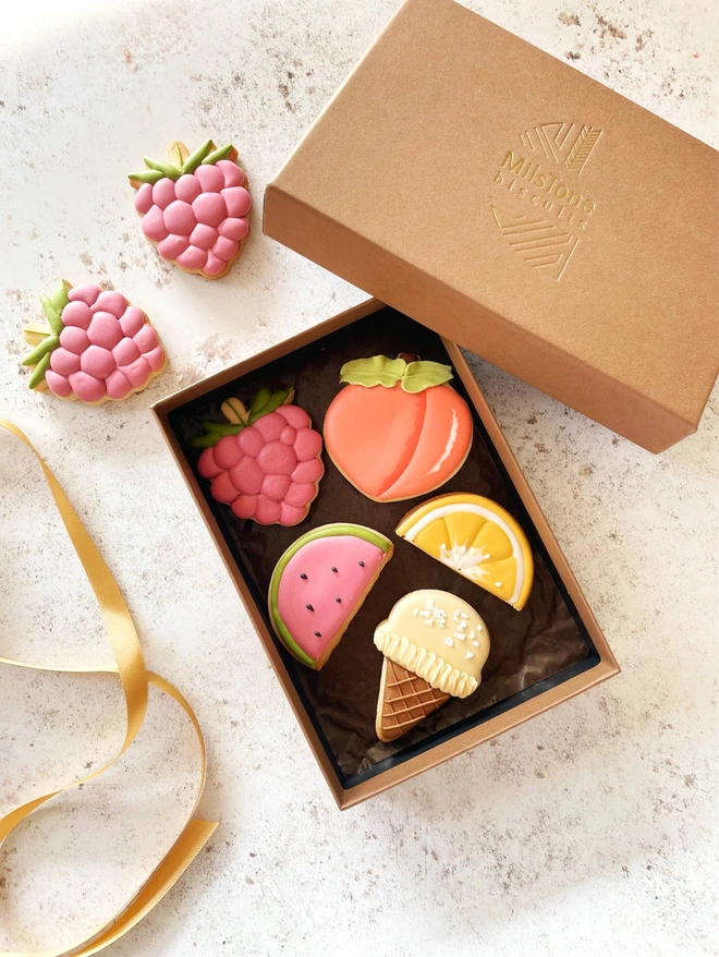 Summer iced biscuits