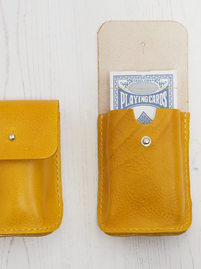 Seconds yellow holders